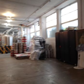 Willie The Boatman - Inside - Breweries Near Me - Saint Peters, NSW
