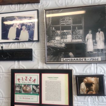 Totonno's - Old photographs - Pizza Near Me - Brooklyn, New York
