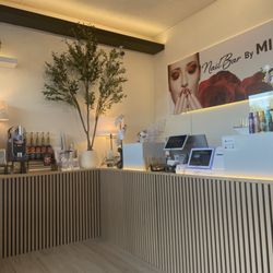 Nailbar by Mirako