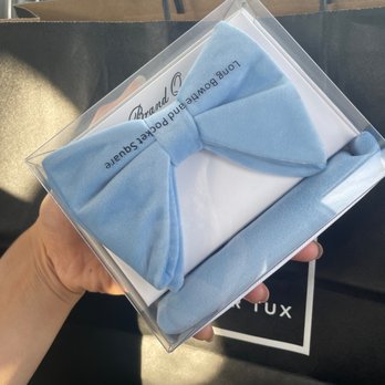 Friar Tux - Baby blue velvet bow tie - Men's Clothing Near Me - Costa Mesa, California Friar Tux - Baby blue velvet bow tie - Men's Clothing Near Me - Costa Mesa, California