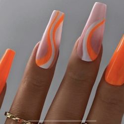 Lucky Nails