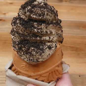 Neko Neko - Nutella chocolate Oreo Taiyaki cone - Desserts Near Me - Albuquerque, New Mexico