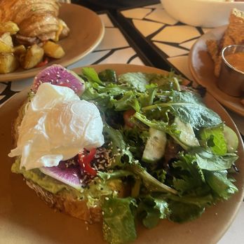 Oeste Bar & Cafe - Burgers Near Me - Oakland, California Oeste Bar & Cafe - Burgers Near Me - Oakland, California