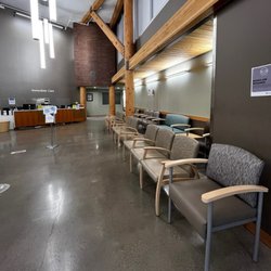 Providence Lacey Immediate Care - Lobby seating