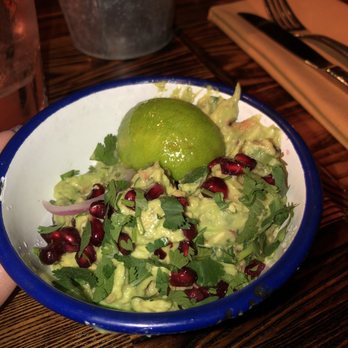 La Luna - Guacamole - Mexican Near Me - Chicago, Illinois