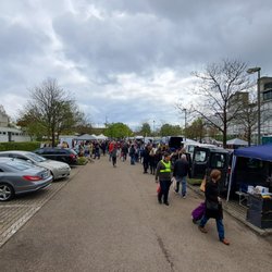 Flohmarkt Uni-Gelände Stuttgart-Vaihingen - Uni-Flohmarkt Stuttgart-Vaihingen