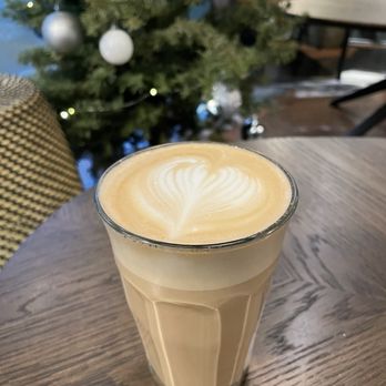 Café Hagen - Christmas latte - Cafes Near Me - Seattle, Washington
