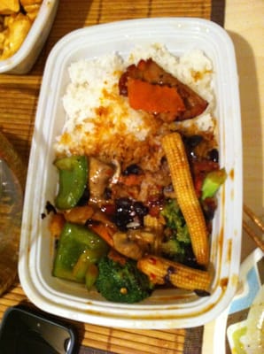 Young Chow Garden by null