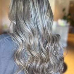 Elaya Salon