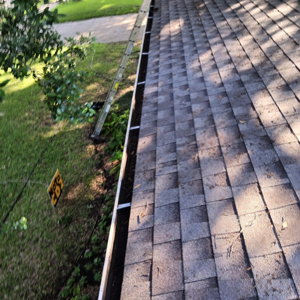 Slide of Pro Source Gutter Cleaning