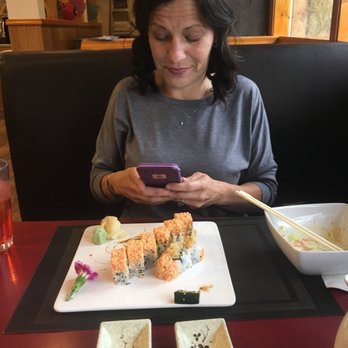 Momiji Sushi & Hibachi - Japanese Near Me - Pendleton, Oregon