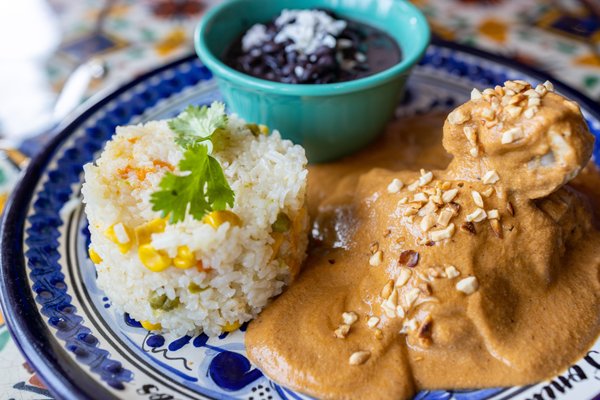 LA FONDA DE LOS CARNALITOS by null