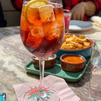 Buena Vida Tapas Bar - Valencia Spritz @tiffhuangry - Spanish Near Me - Atlanta, Georgia Buena Vida Tapas Bar - Valencia Spritz @tiffhuangry - Spanish Near Me - Atlanta, Georgia
