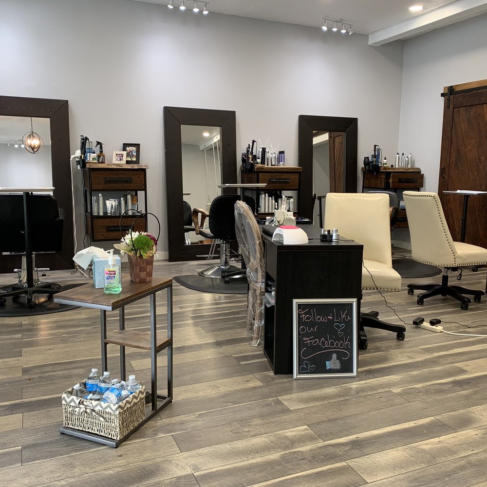 NW Rustic Salon - Entrance walk way, complimentary water, mani and hair station, waxing room. - Hair Salons Near Me - Keizer, Oregon