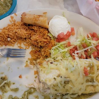 Chuy's - Nasty, bland af "burrito" - Mexican Near Me - Atlanta, Georgia
