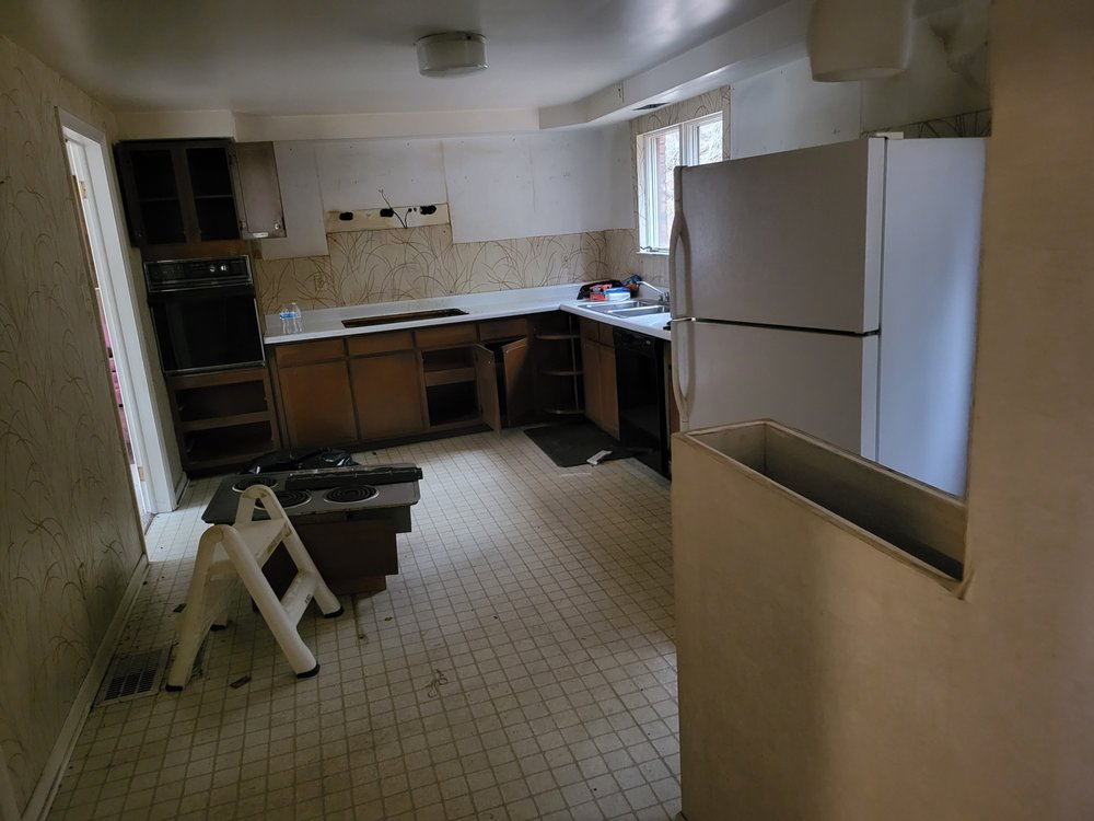 Slide of Savin Spaces Junk Removal