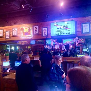 Texas Roadhouse - Interior - Steakhouses Near Me - Coconut Creek, Florida