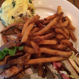 Half a chicken club and spinach, cheddar, bacon omelette Half a chicken club and spinach, cheddar, bacon omelette