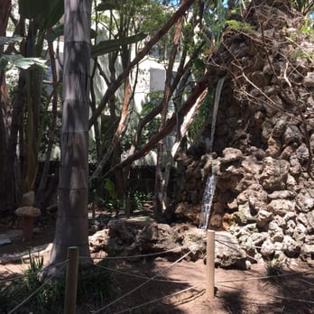 Kings Road Park - Waterfall. - Parks Near Me - West Hollywood, California