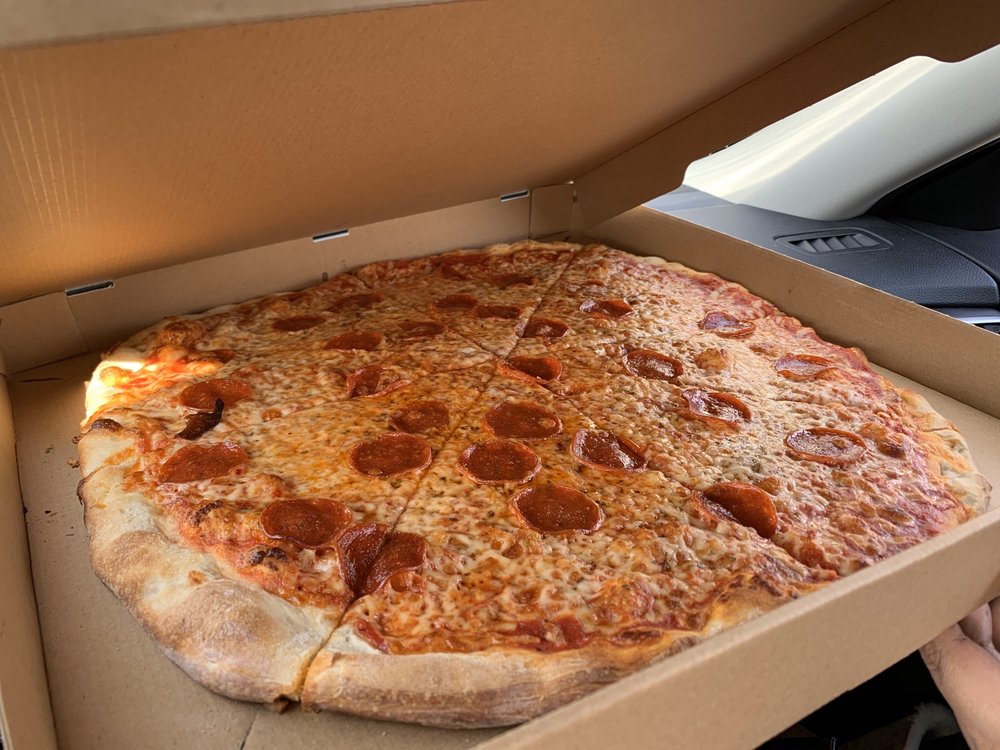 FRATELLI’S PIZZERIA 49 Photos & 135 Reviews 6890 Tylersville Rd