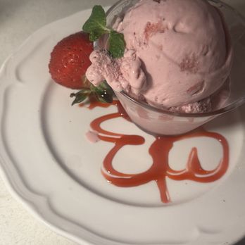 Buona Forchetta - Strawberry Gelato - Italian Near Me - Newport Beach, California
