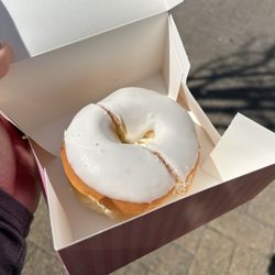 Harry Gow Bakery - Invergordon - Dream Ring