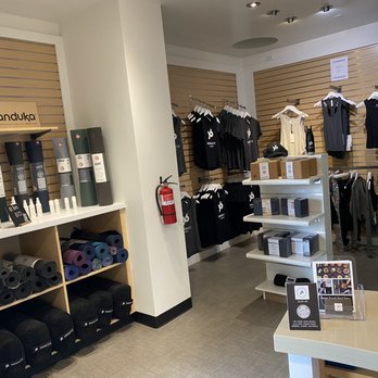 YogaSix Pasadena - One side retail Area - Yoga Near Me - Pasadena, California YogaSix Pasadena - One side retail Area - Yoga Near Me - Pasadena, California