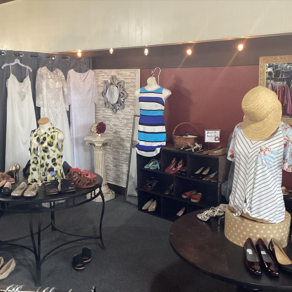 old clothing THE BEST 10 THRIFT STORES near FARMINGTON, MO 63640