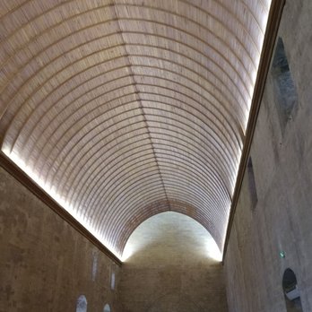 Avignon - Restored roof - Landmarks & Historical Buildings Near Me