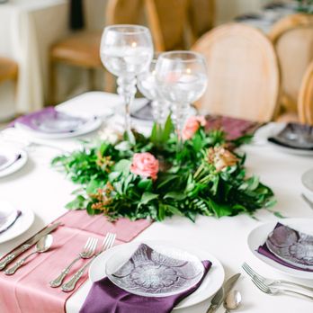 Thistlewood Manor & Gardens - Centerpieces we love. - Venues & Event Spaces Near Me - Kyle, Texas Thistlewood Manor & Gardens - Centerpieces we love. - Venues & Event Spaces Near Me - Kyle, Texas