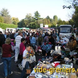 Fête du muguet brocante vide grenier