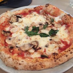 SoloPizza - Mushroom pizza - delish