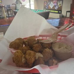 September's Bar & Grill - Cheese curds
