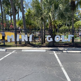 Castle Golf - Mini Golf Near Me - Fort Myers, Florida Castle Golf - Mini Golf Near Me - Fort Myers, Florida