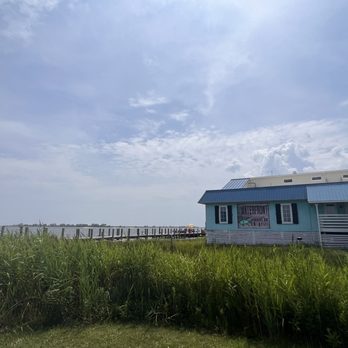 Miller's Waterfront Restaurant - Outside entrance - Seafood Near Me - Nags Head, North Carolina