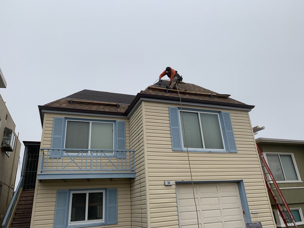 Slide of Jorge Lopez Roofing