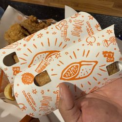 Popeyes - Cinnamon apple pies