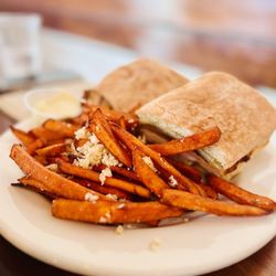 Tickle Tree Cafe - Club sandwich