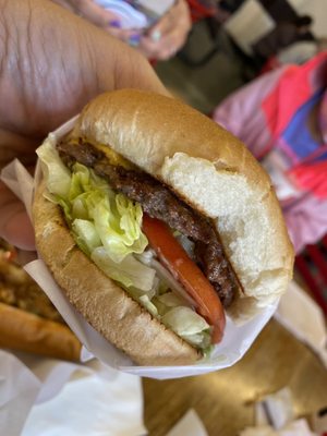 Suzie Burger by null