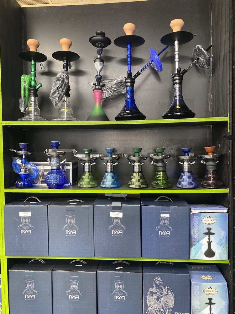 GUCHI TOBACCO OUTLET Updated September 2024 17 Photos 659