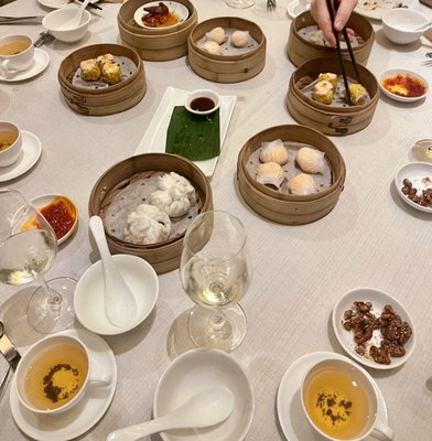 Imperial Treasure Fine Chinese Cuisine (Marina Bay Sands) by null