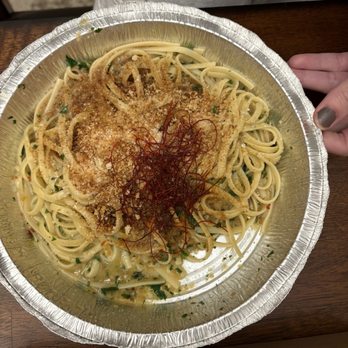 Daniela - Aglio, olio e Peperocino - Pizza Near Me - Buffalo, New York