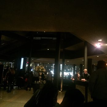 Chart House - Waiting area - Seafood Near Me - Weehawken, New Jersey