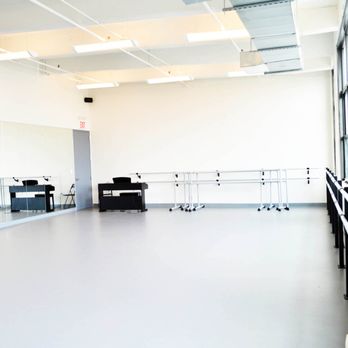Joffrey Ballet School - Studio D - Dance Schools Near Me - Long Island City, New York Joffrey Ballet School - Studio D - Dance Schools Near Me - Long Island City, New York