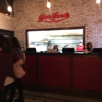 Giordano's - Pizza Near Me - Chicago, Illinois