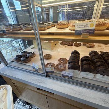 Paris Baguette - Selections - Bakeries Near Me - Jacksonville, Florida