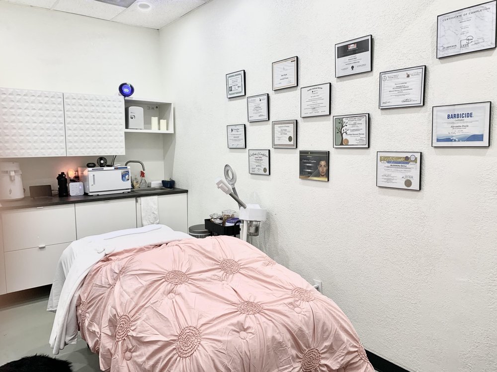 TRUE DERM MEDSPA Updated October 2024 12 Photos 6155 S Main St