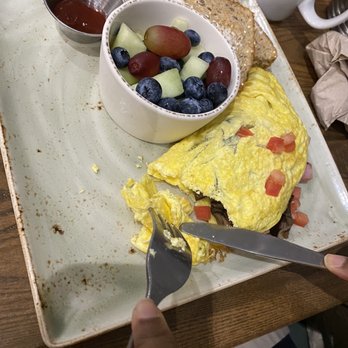 First Watch - Egg omelette with fruits - Breakfast & Brunch Near Me - Orlando, Florida First Watch - Egg omelette with fruits - Breakfast & Brunch Near Me - Orlando, Florida