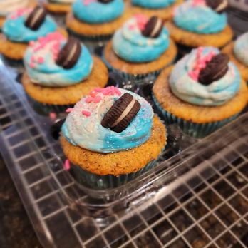 CakeTails by Shatala - Cupcakes Near Me CakeTails by Shatala - Cupcakes Near Me
