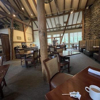 Glasbern Inn - Restaurant - Hotels Near Me - Fogelsville, Pennsylvania
